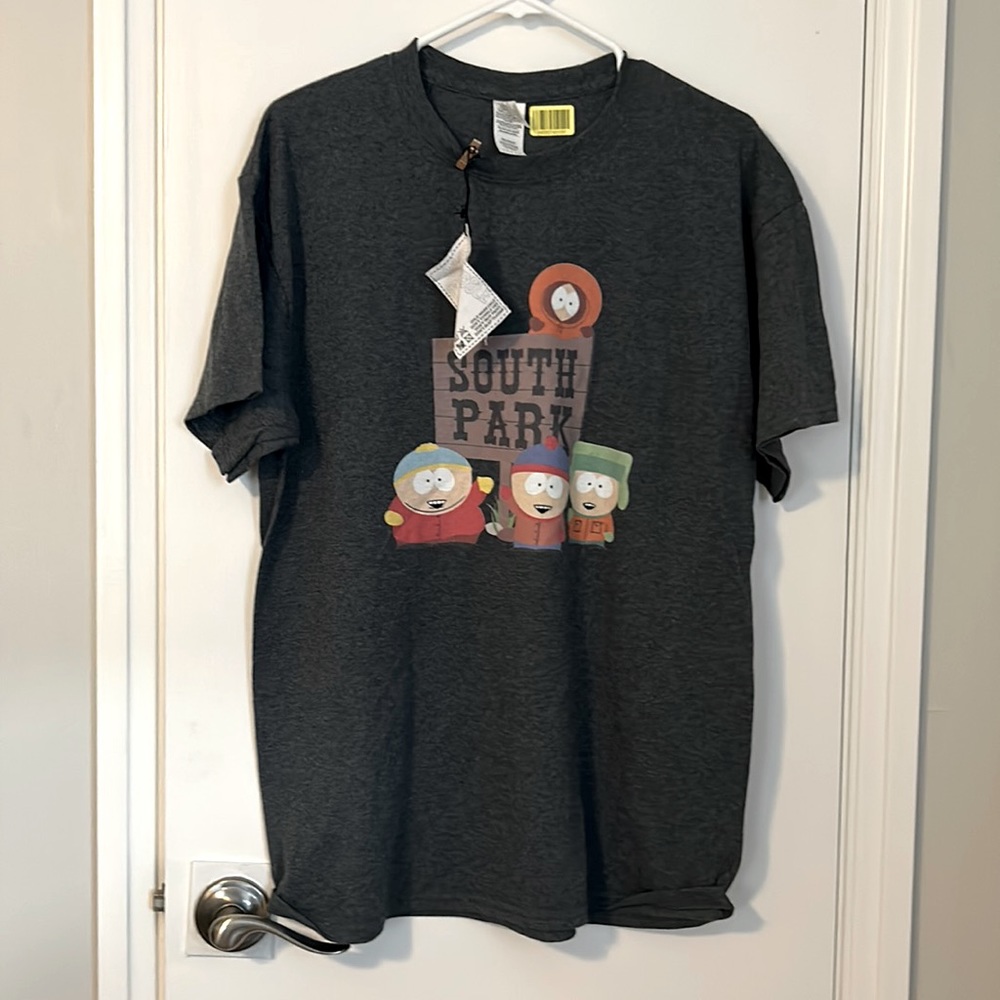 Men’s large South Park logo T-shirt. NWT.